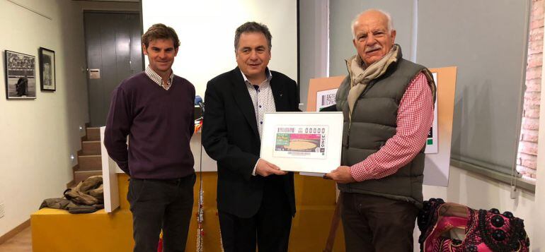 El cupón, con la plaza de Toros de Toledo como protagonista, ha sido presentado este jueves en el propio coso de la capital castellano-manchega 