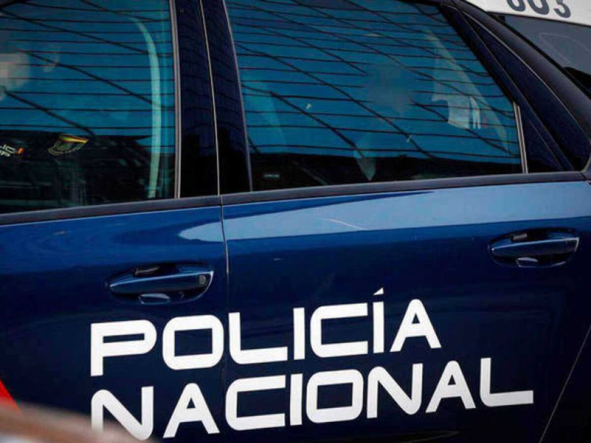La Policía detiene a un hombre por matar a otro en un parque de Valdezarza