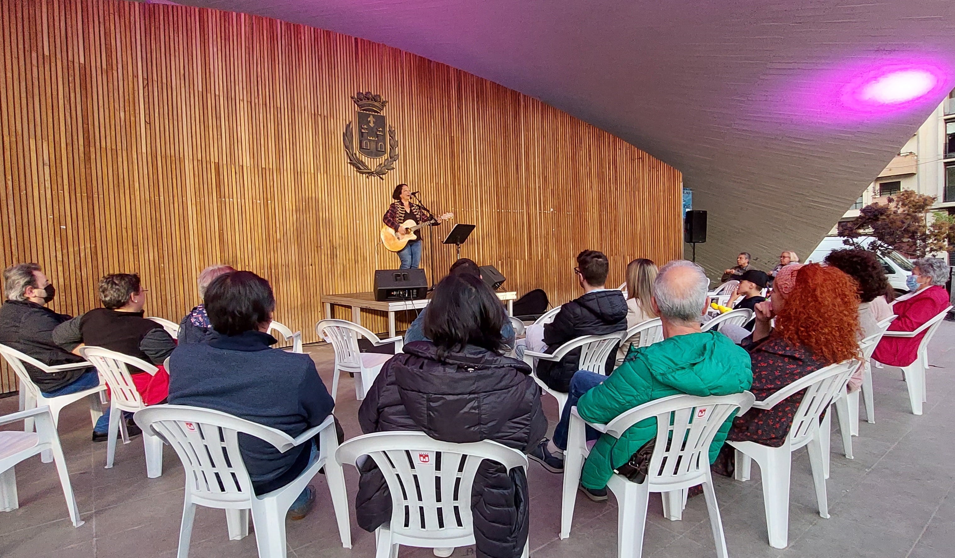 Los más valientes se sentaron frente a la cantante para escuchar sus versos