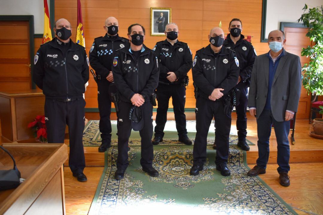 En el acto de reconocimiento también tomaron posesión 3 agentes 