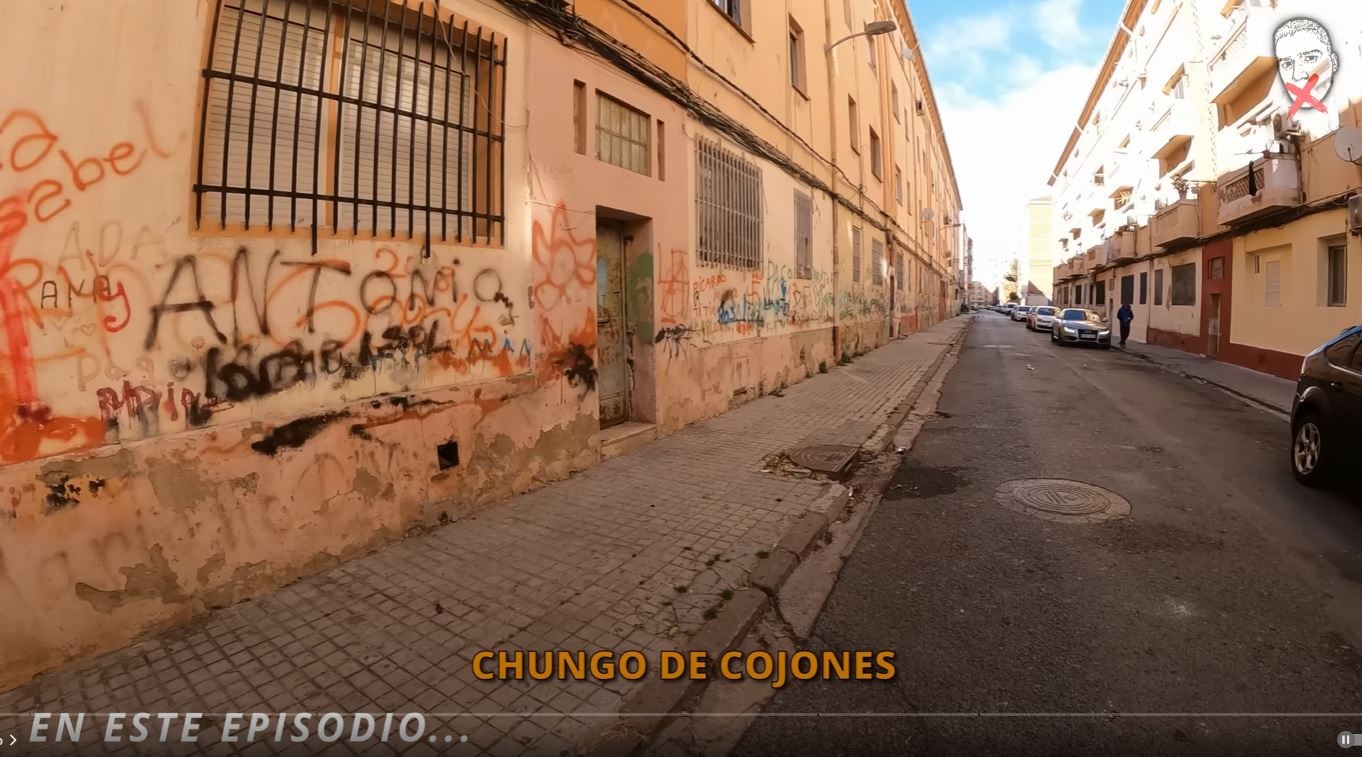 Zona de las Casitas Rosa en el barrio de la Malvarrosa grabadas por el youtuber Zazza &quot;el italiano&quot;