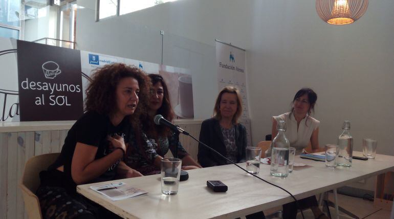 May Pascual y Gloria López, de la compañía GL Producciones, en el último 'Desayuno al SOL'.