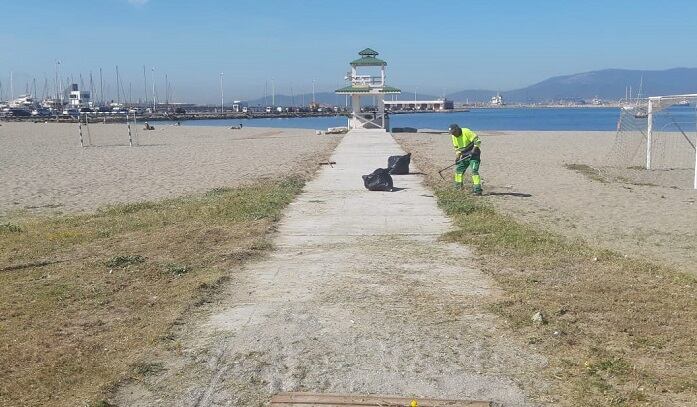 Acondicionamiento de playas en La Línea