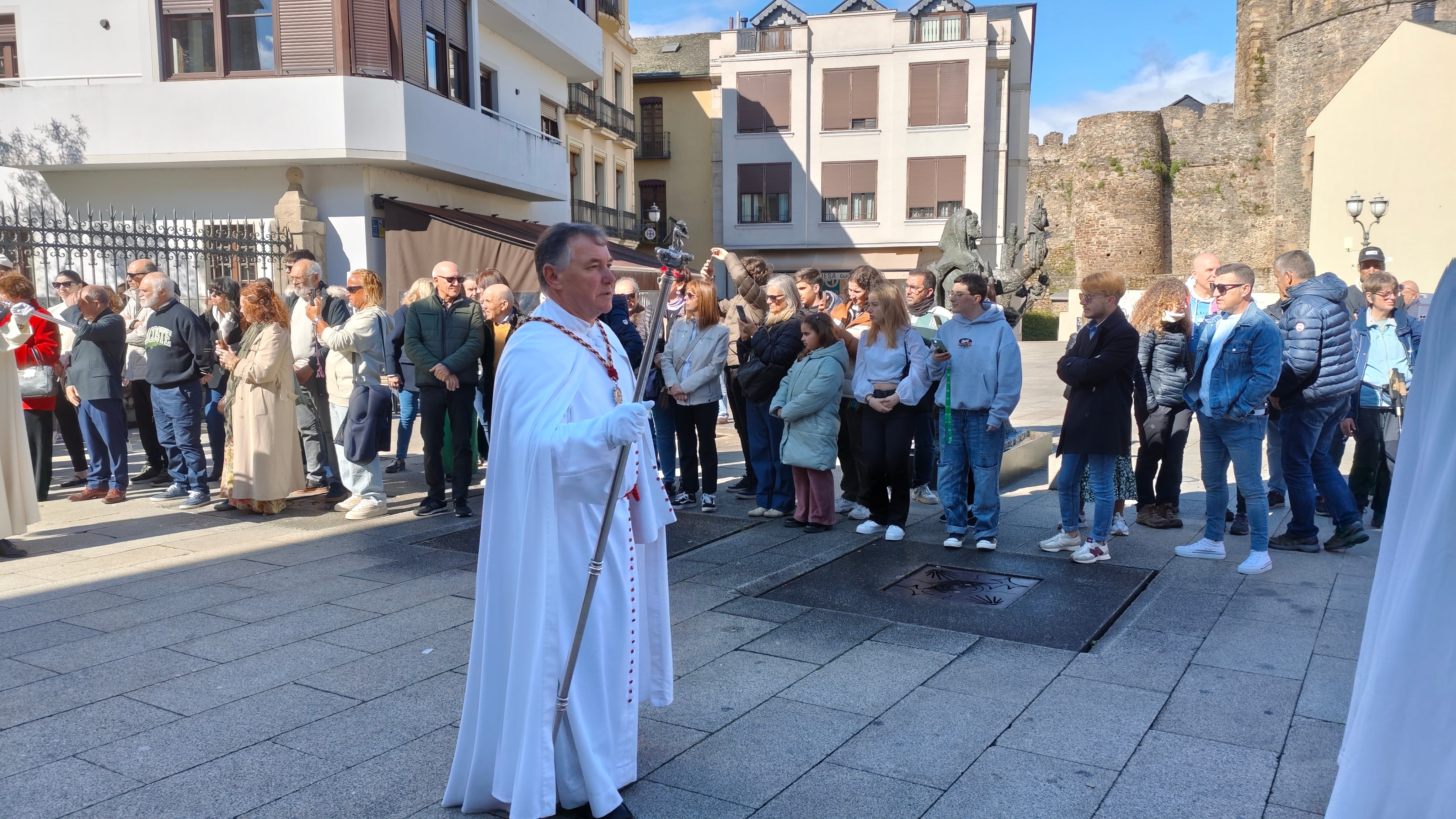 Hermano Mayor, Salvador Fernández