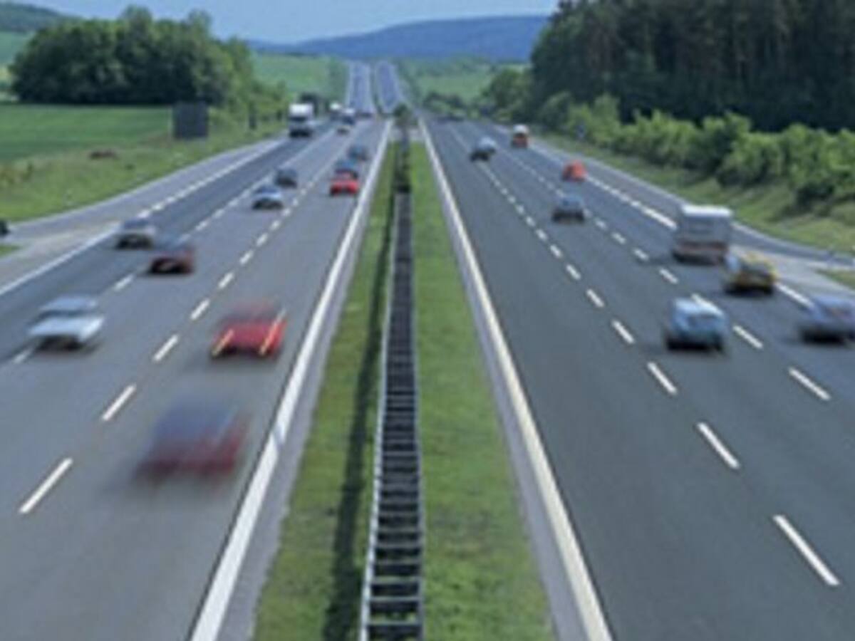 Fallece el conductor de un camión en un accidente de tráfico en la A-2