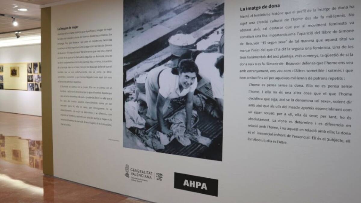 María del Olmo, Raquel Rico, Susana González e Ines Poveda nos presentan la exposición 'Imagen de mujer en el Archivo Histórico Provincial de Alicante'