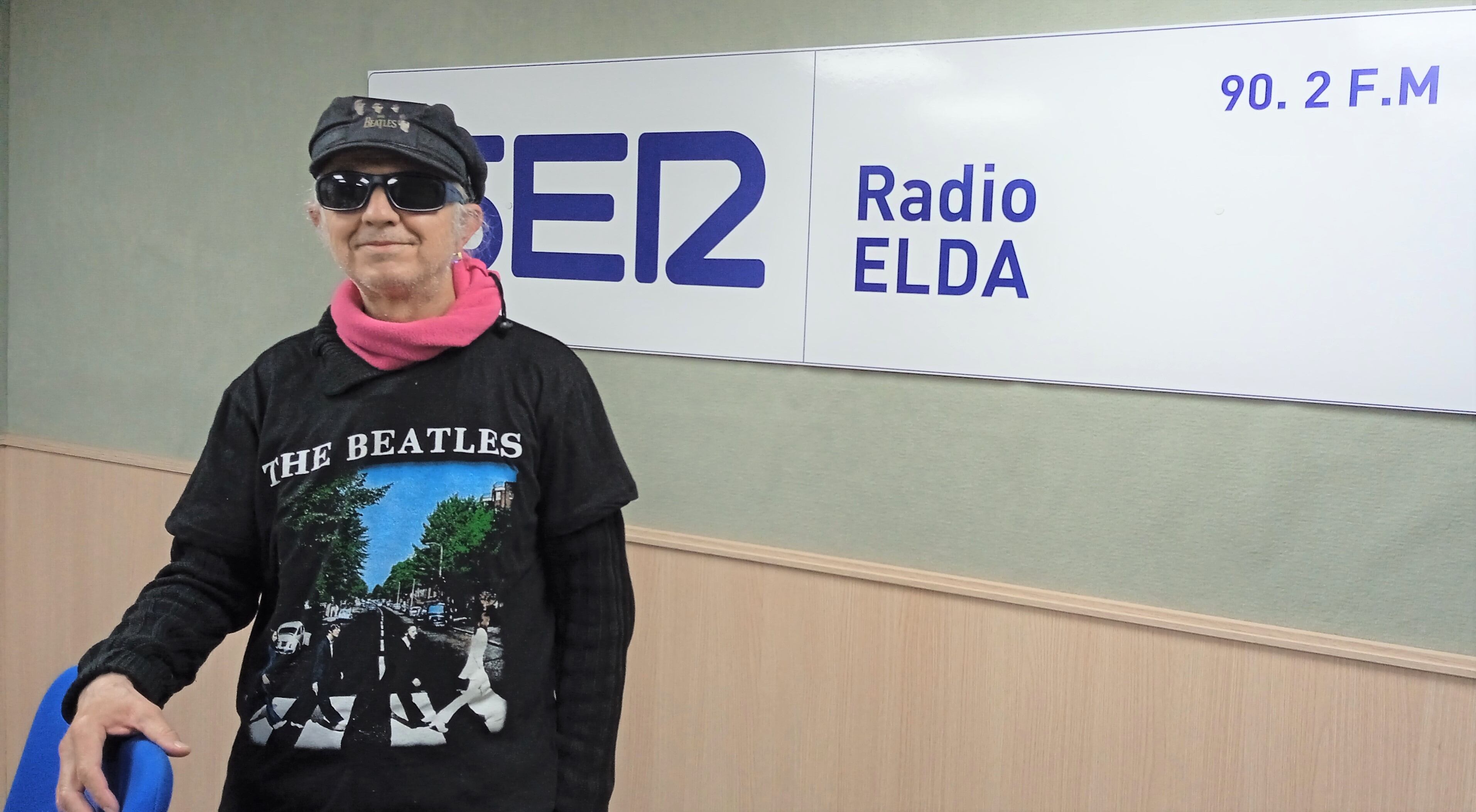 Lenon, en el estudio de Radio Elda SER
