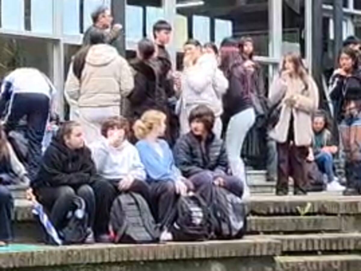 Educación eliminará el Bachillerato del instituto Txurdinaga Behekoa y la comunidad educativa denuncia la decisión