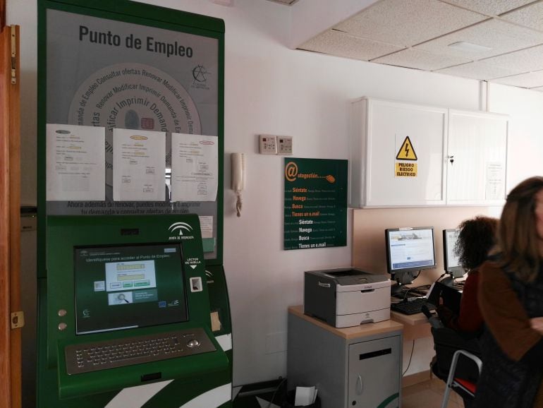 Imagen de una oficina del Servicio Andaluz de Empleo