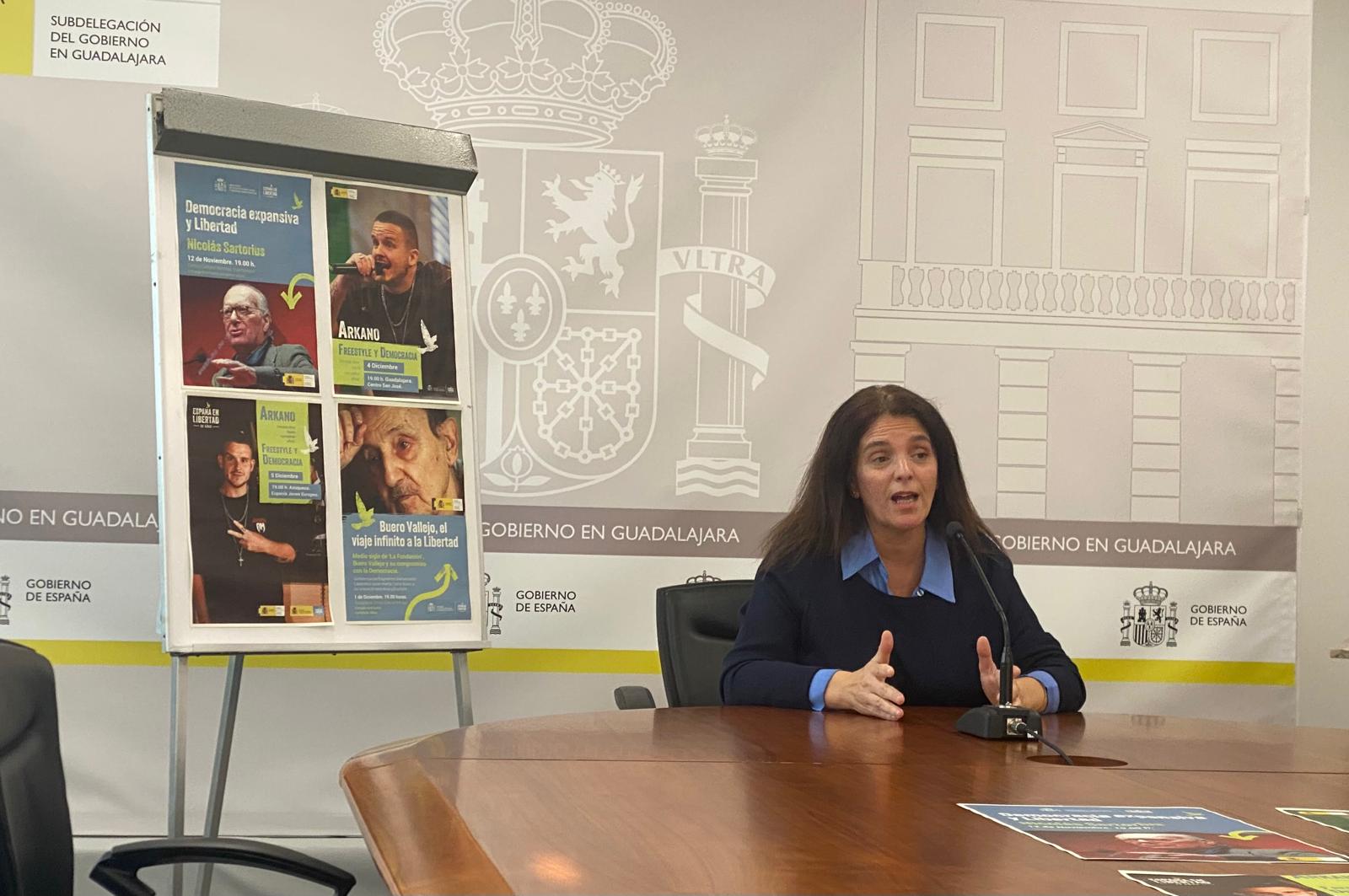 Susana Cabellos presentando el ciclo