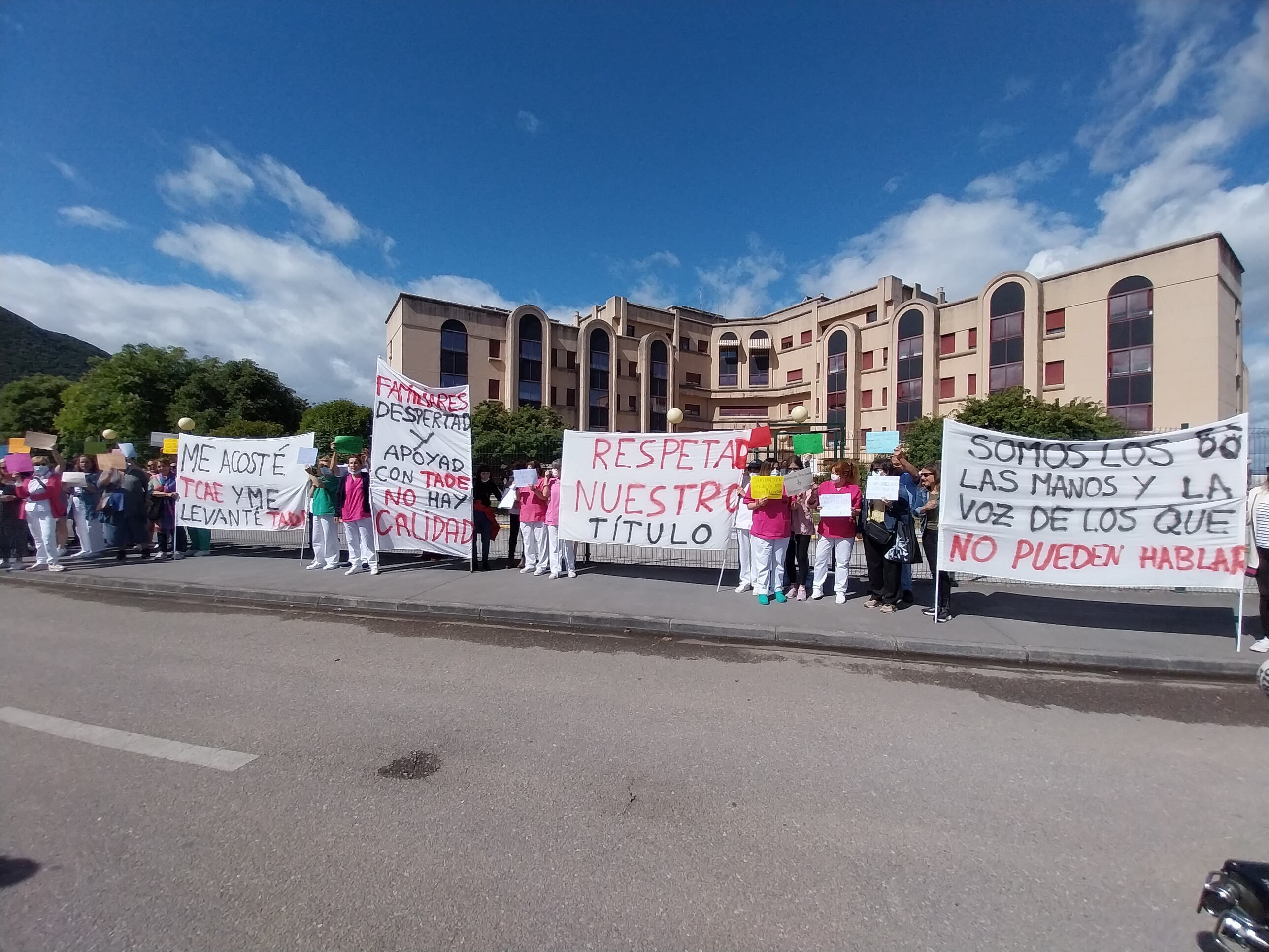 Los TCAEs han vuelto a sacar las pancartas