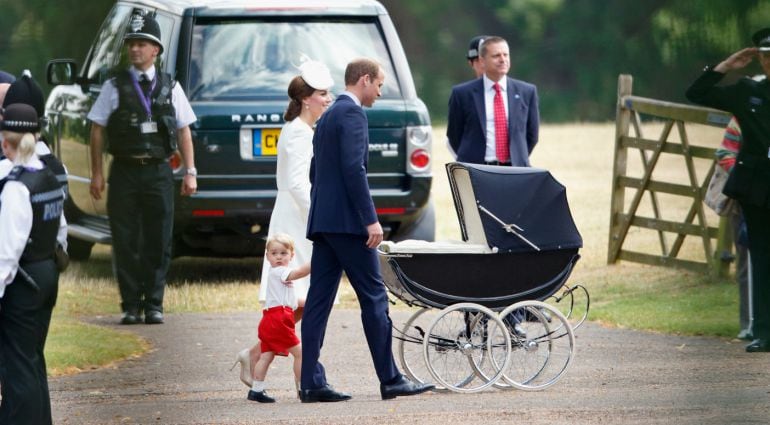 Los duques de Cambridge, en el bautizo de su hija Carlota.