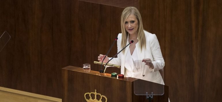 La presidenta de la Comunidad de Madrid, Cristina Cifuentes, en la Asamblea de Madrid.