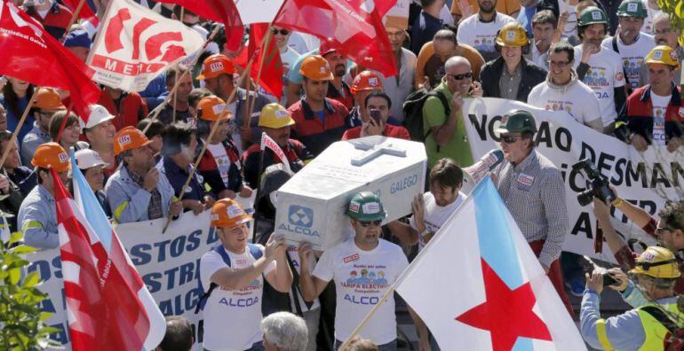 Una de las manifestaciones llevadas a cabo por los trabajadores de Alcoa.