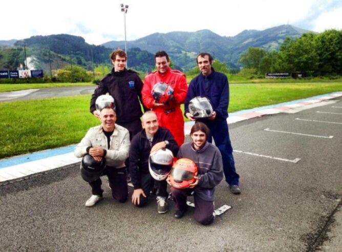 Arriba : Xabier Jauregi, Ramón Domínguez y Manolo Dominguez. Abajo: Jesus Ramirez, Mikel Amundarain y Joseba Bergara