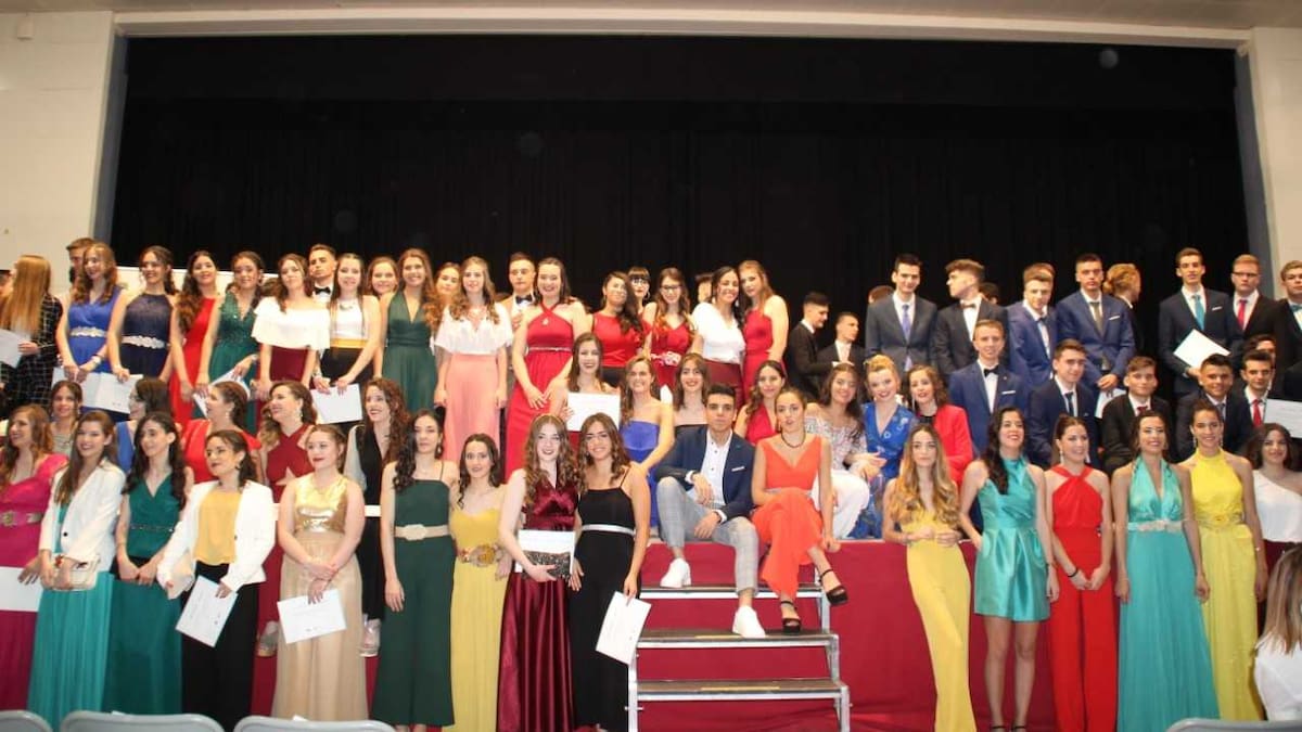 Barbastro homenajea a sus estudiantes