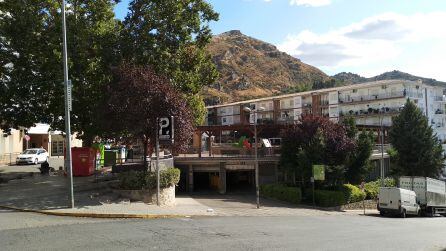 De momento el parking permanece abierto con entrada libre como si fuese un espacio mas para el aparcamiento