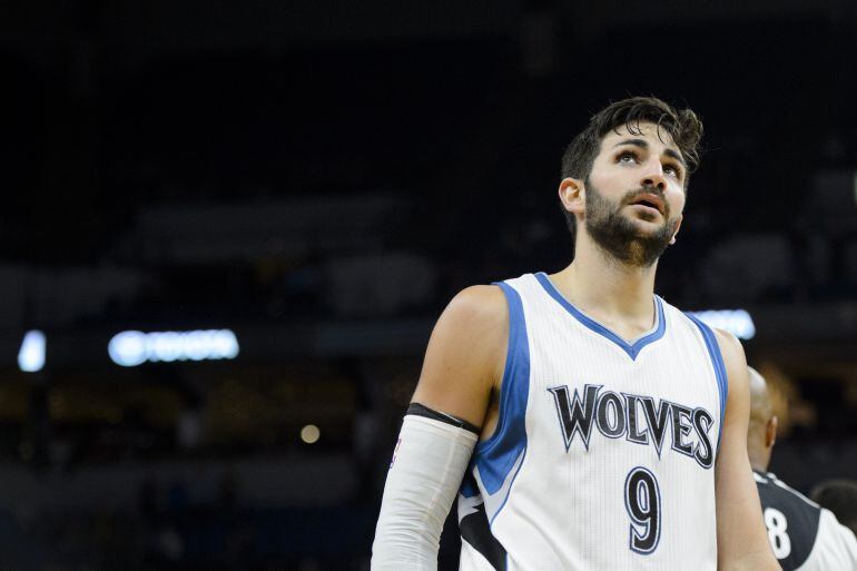 Ricky Rubio durante un partido con su ex equipo, Minnesota Timberwolves