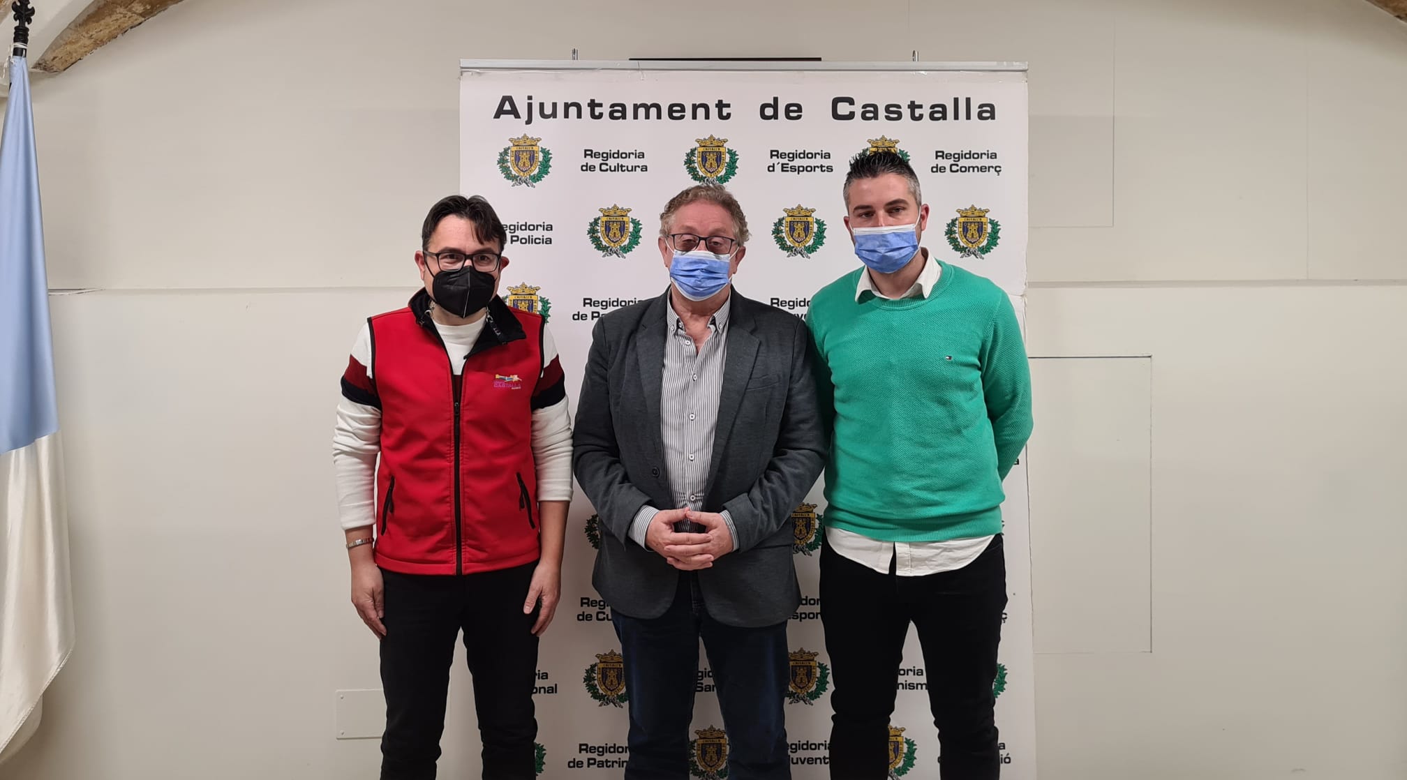 Andrés Ruiz, técnico de Turismo; Antonio Bernabéu, alcalde de Castalla y Javier Montava, nuevo director de la Fira de Sant Isidre de Castalla.