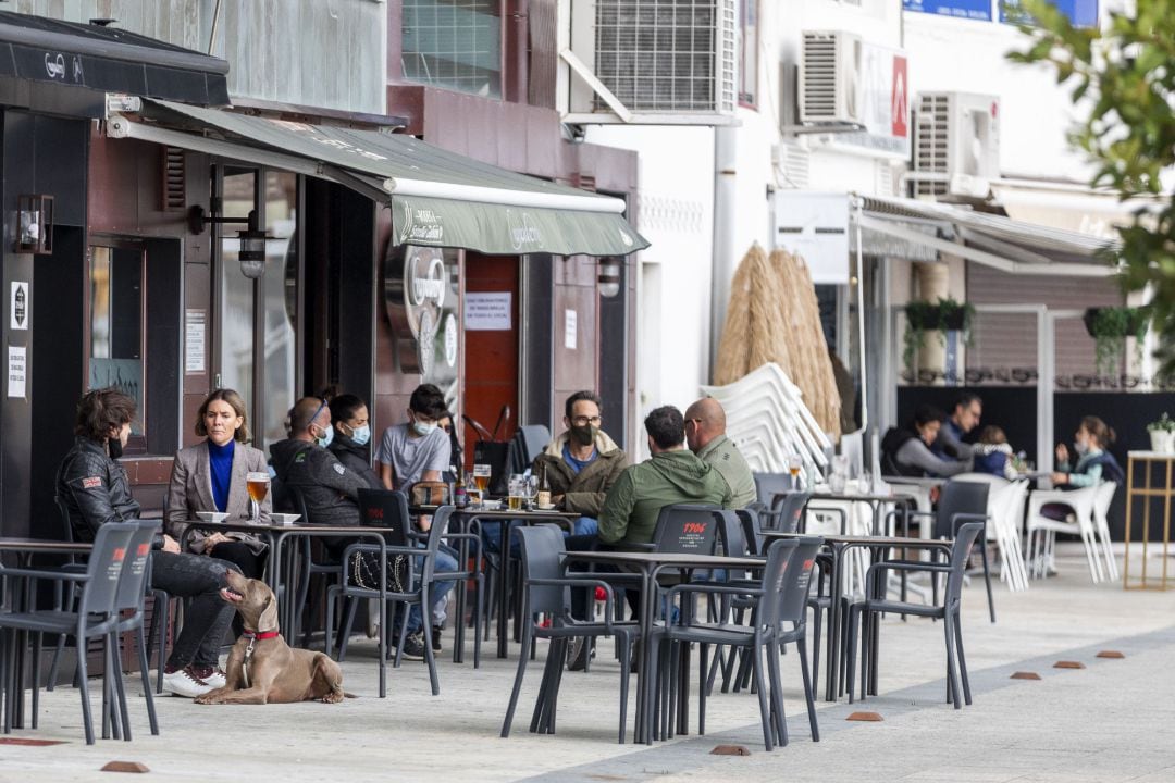 Según el sindicato,la hostelería debería declararse como sector &quot;especialmente perjudicado&quot; y para el que deben destinarse ayudas públicas así como moratorias en los pagos de hipotecas y alquileres