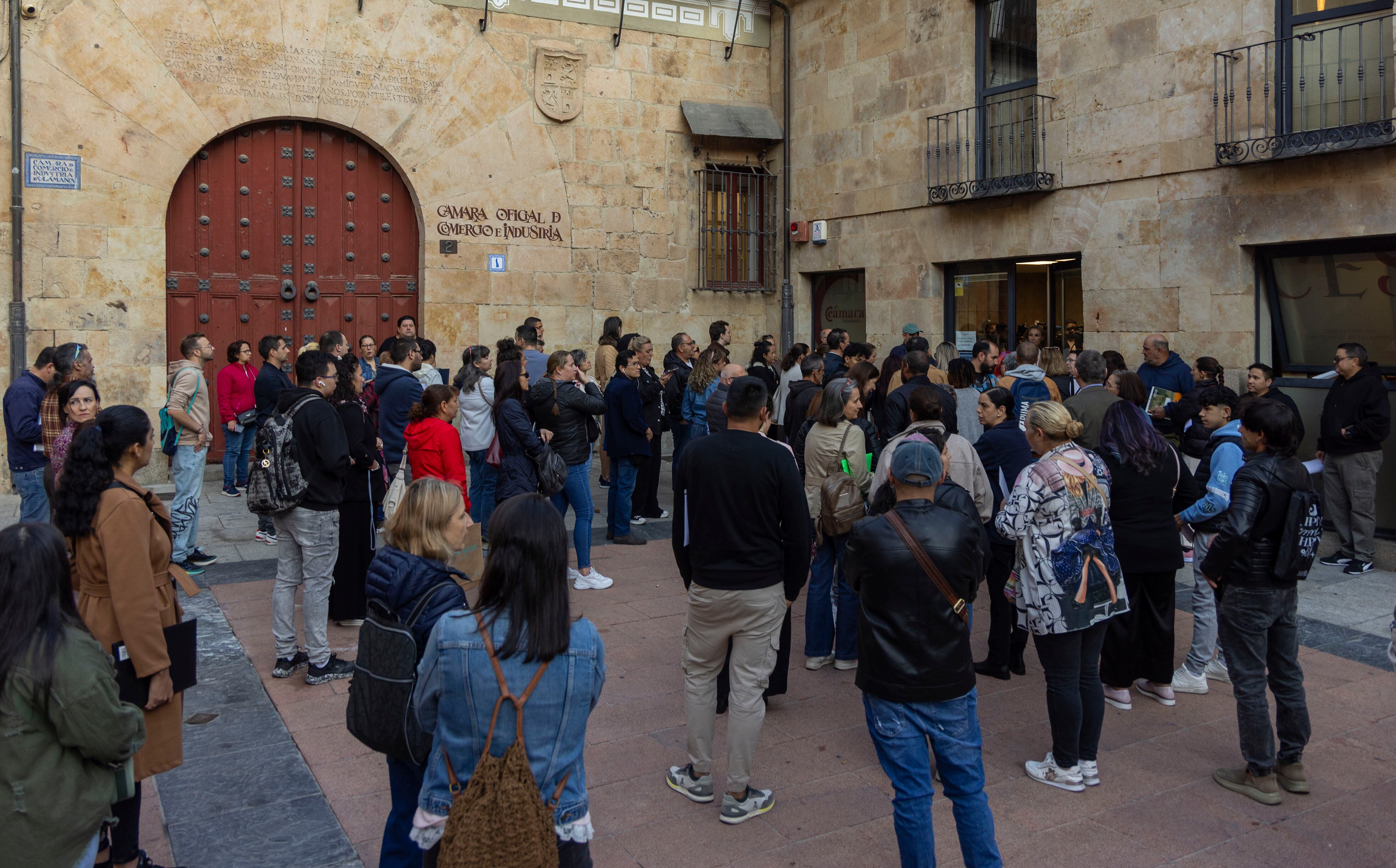 La consejera de Industria, Comercio y Empleo, Leticia García, inaugura el evento ‘Conexión Hostelería: Entrevistas de Trabajo Express’.