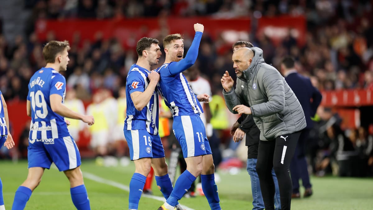 El Alavés desperdicia 70 minutos de superioridad numérica en Sevilla