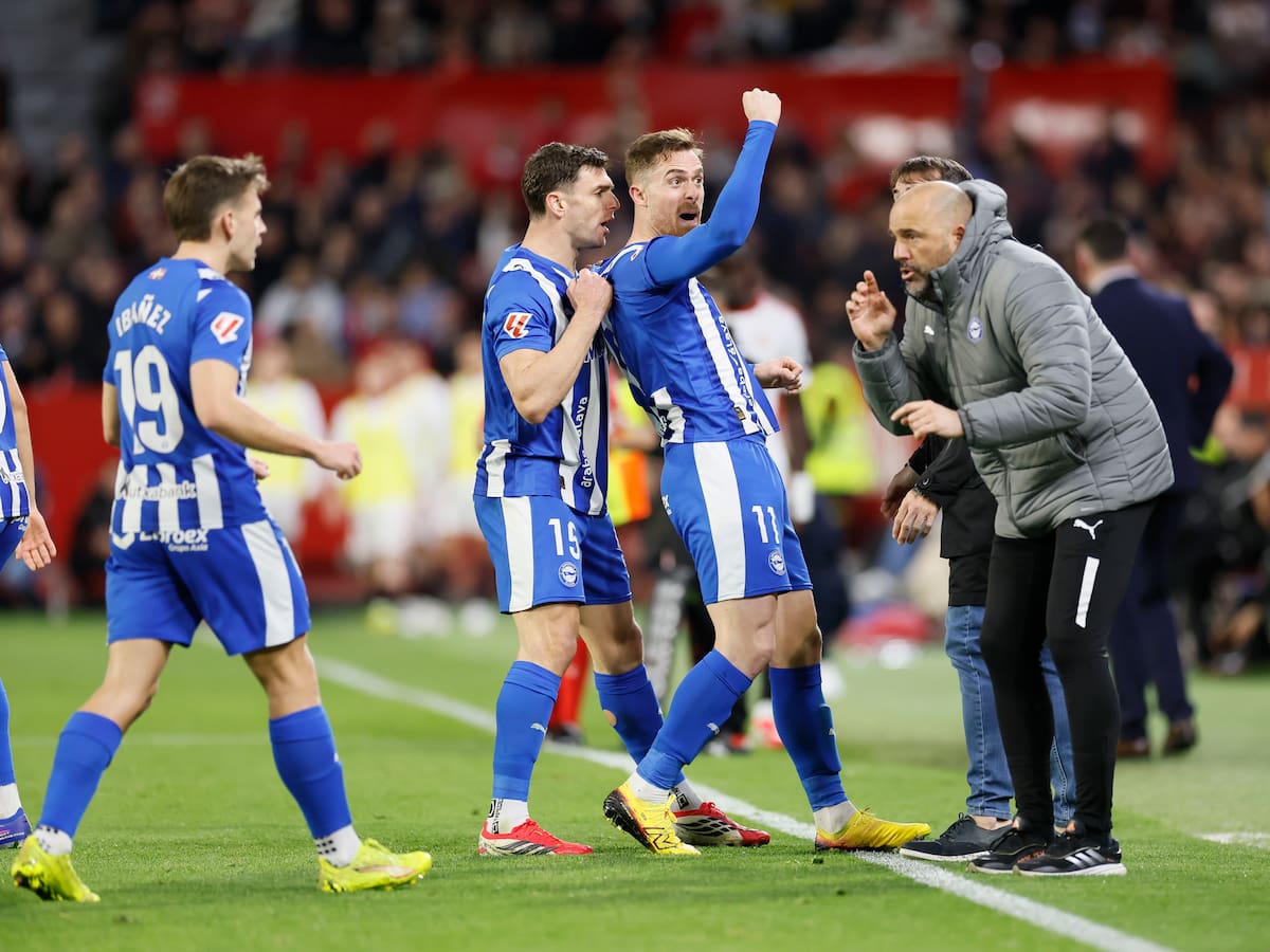 El Alavés desperdicia 70 minutos de superioridad numérica en Sevilla