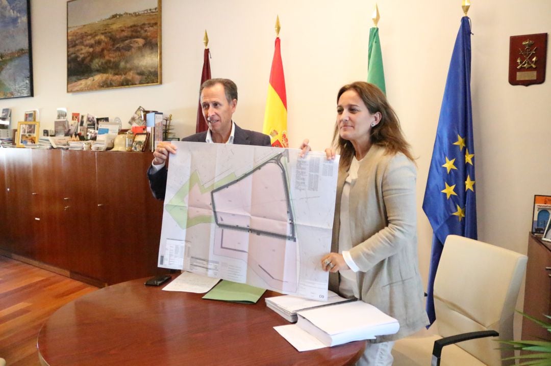 Román presenta el Plan Especial de la parcela