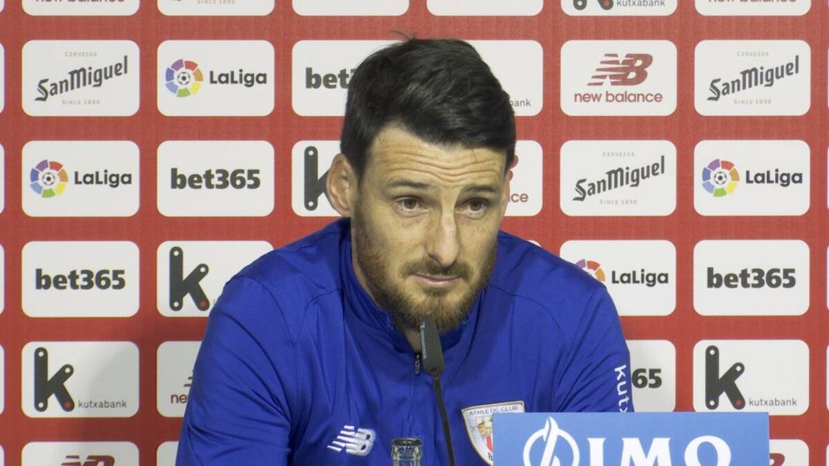 AGUR ADURIZ JAVIER LAKIDAIN