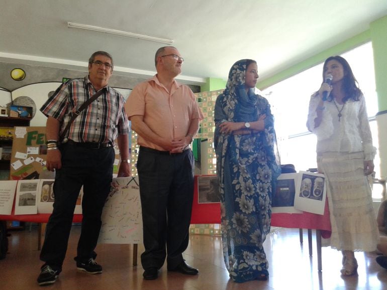 Gesto generoso de un instituto de Valladolid con la Asociación de Amigos del Pueblo Saharaui de Palencia que preside Jesús Merino. 