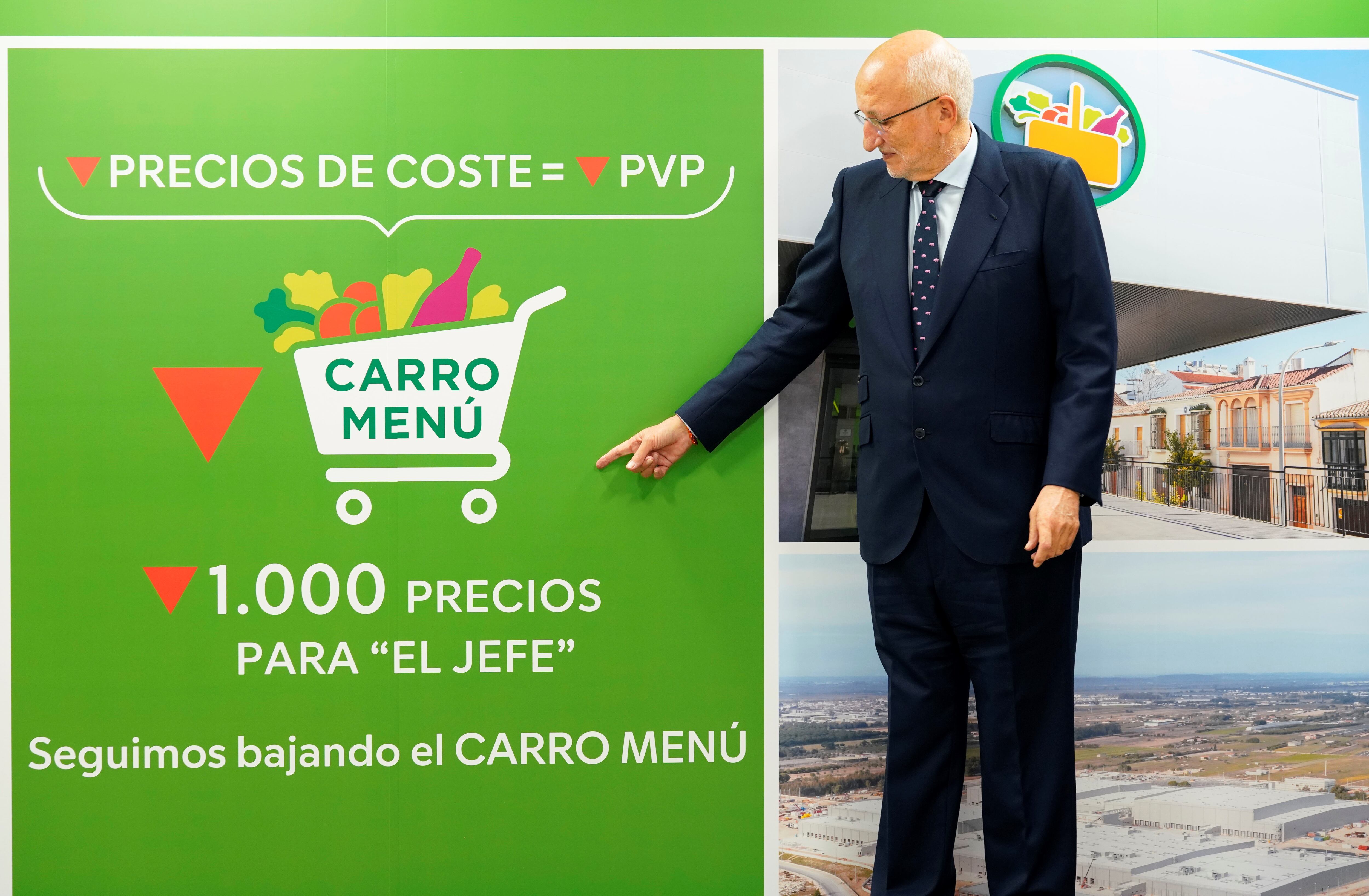 La brutal transformación ha implicado la implantación del Nuevo Modelo de Tienda Eficiente, la expansión internacional en Portugal, la puesta en marcha del Proyecto Online, la optimización de los bloques logísticos, y la innovación en nuevas herramientas informáticas y modelos organizativos.