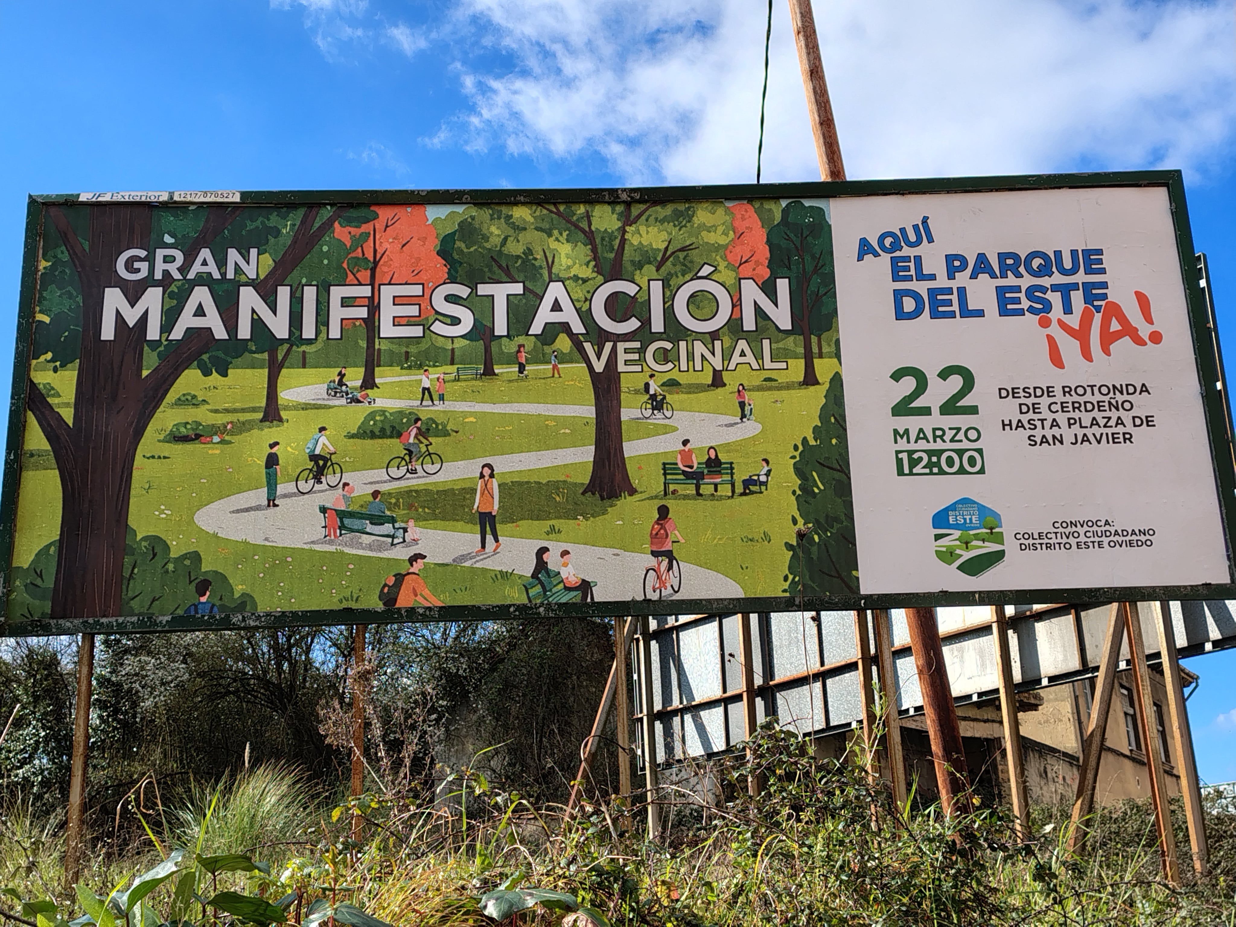 Valla de los vecinos de El Rayo-Tenderina reclamando un parque para la zona