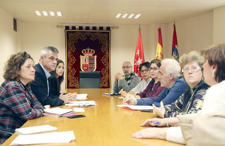 Reunión entre David Lucas y la plataforma de afectados de Funnydent