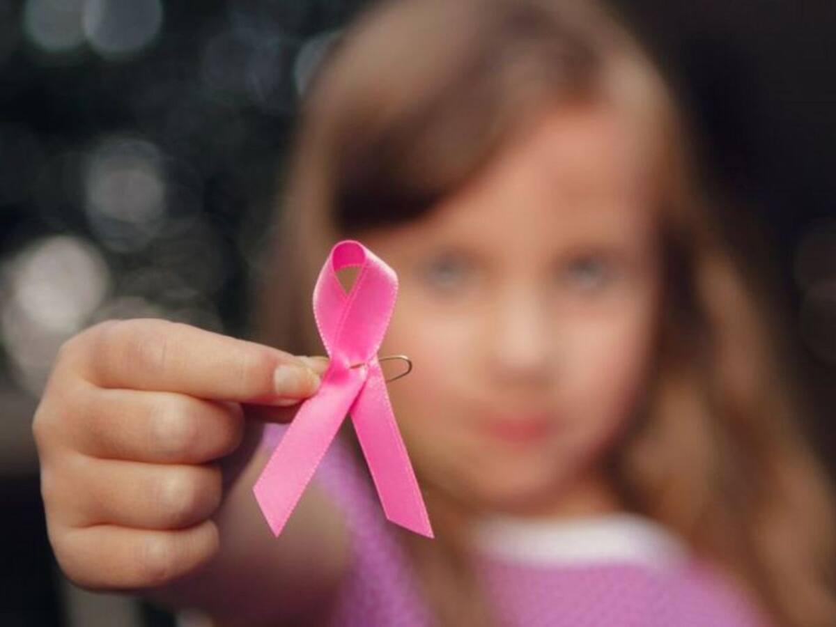 CRÓNICAS EN B&N con Marisol Ayala y María del Carmen, 17 años luchando contra el cáncer