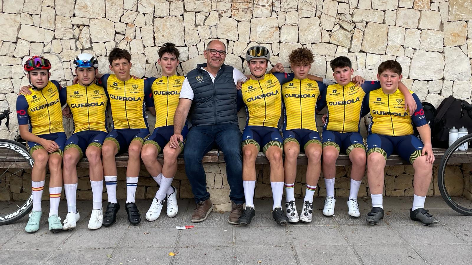Elu Mancebo amb l'equip cadet de ciclisme