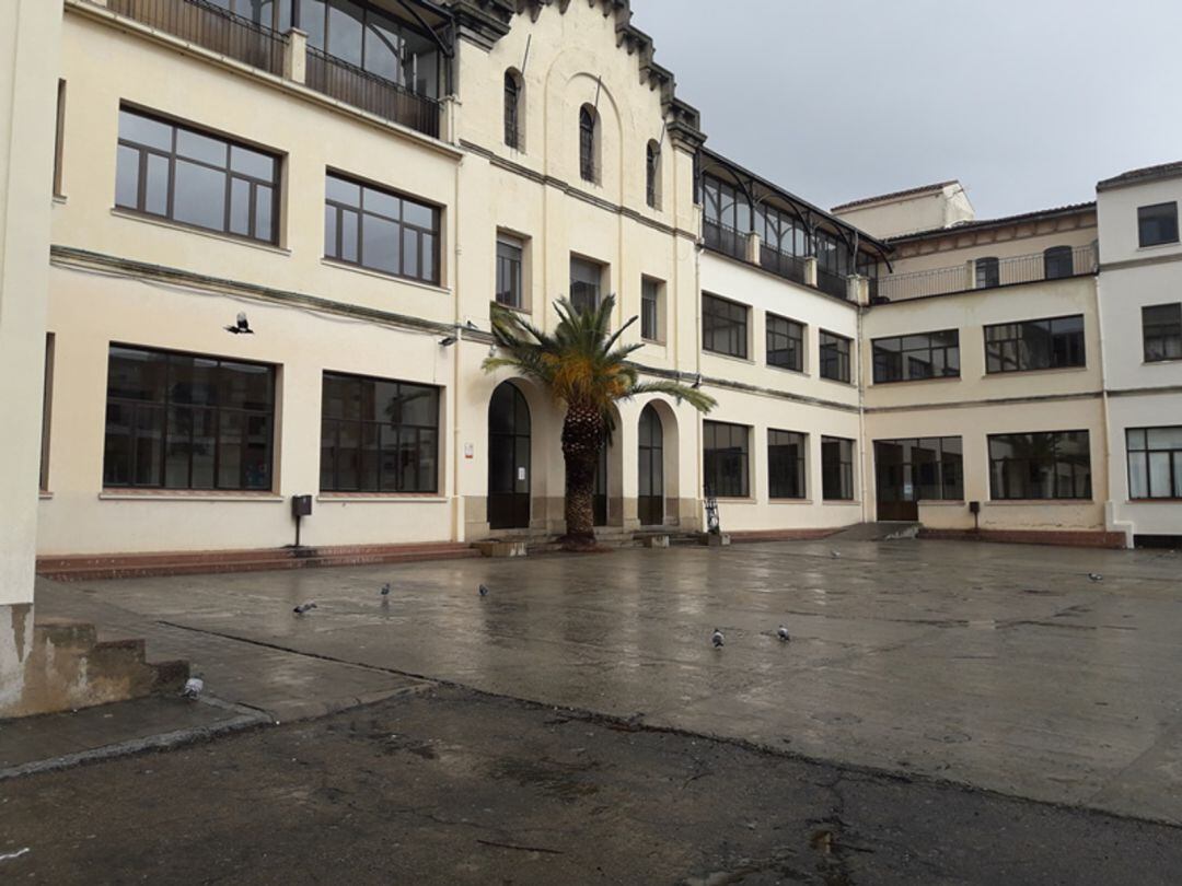 Patio de uno de los colegios de la ciudad de Plasencia