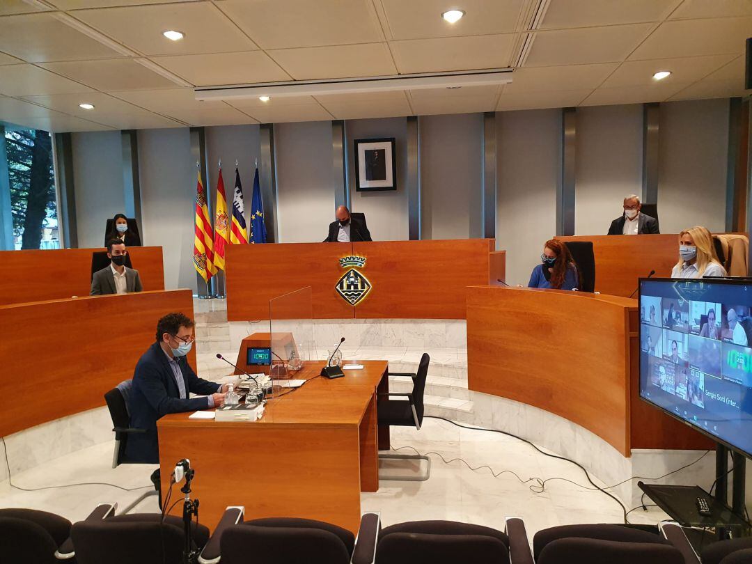 Pleno celebrado este viernes en el Consell de Ibiza