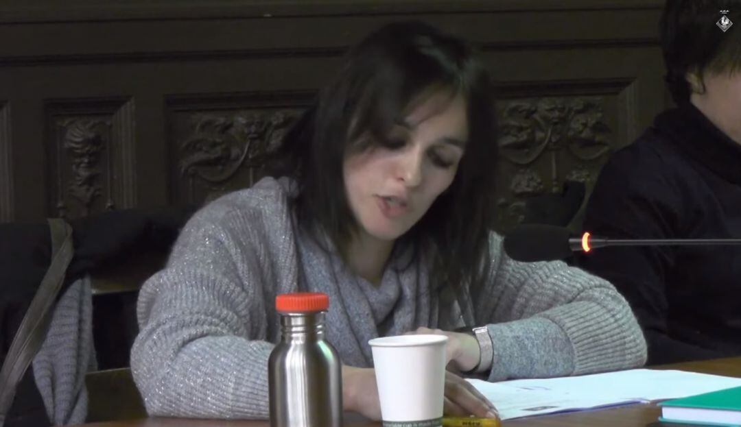 El moment de la intervenció de Sílvia Orriols al ple de juny