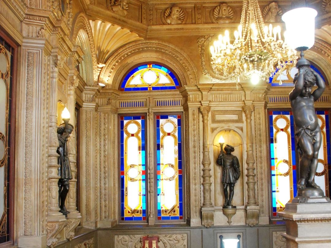 Interior del edificio de la Calle Ramos Carrión