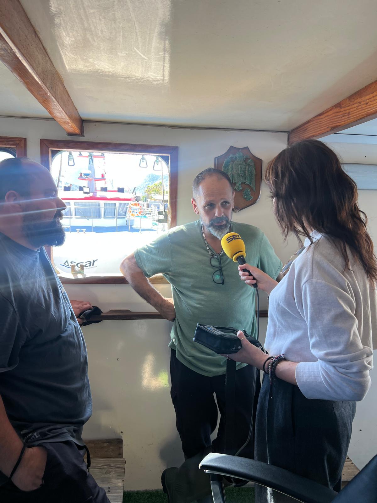 Los últimos pescadores de arrastre de Cartagena denuncian que se sienten "furtivos siendo trabajadores del mar"