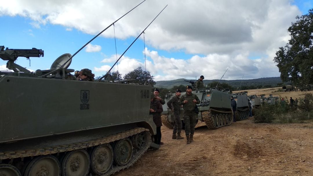 Foto de archivo de maniobras en el campo de tiro de la base de Cerro Muriano en Córdoba