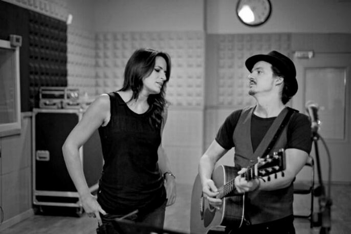 Una imagen de los cantantes Coque Malla y Rebeca Jiménez.