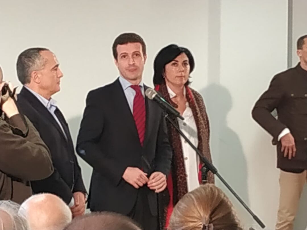 Ramón Carballo, Pablo Casado y Elena Candia