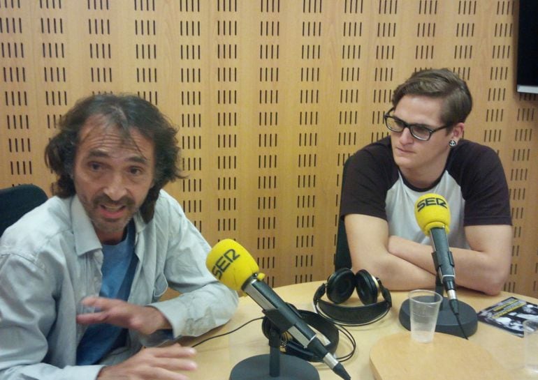 Carlos Ordóñez (izquierda), impulsor del programa Ruiseñor, junto a Iker Miguéliz.