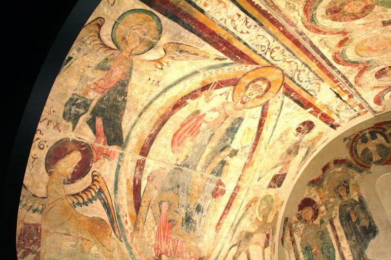 Els frescos de Santa Coloma podrien tenir una ubicació definitiva al costat de l'església en breu.