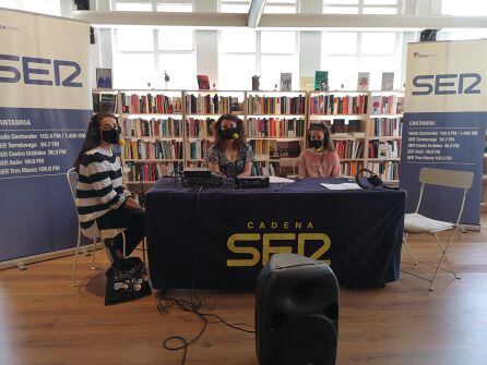 Lucia Llano y Elisa Camacho.