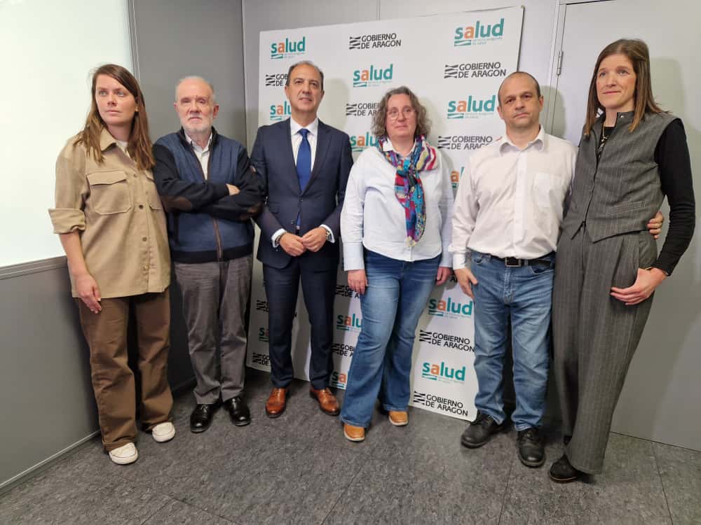Reunión de la Plataforma en Defensa del Hospital de Barbastro con el consejero de sanidad José Luis Bancalero.