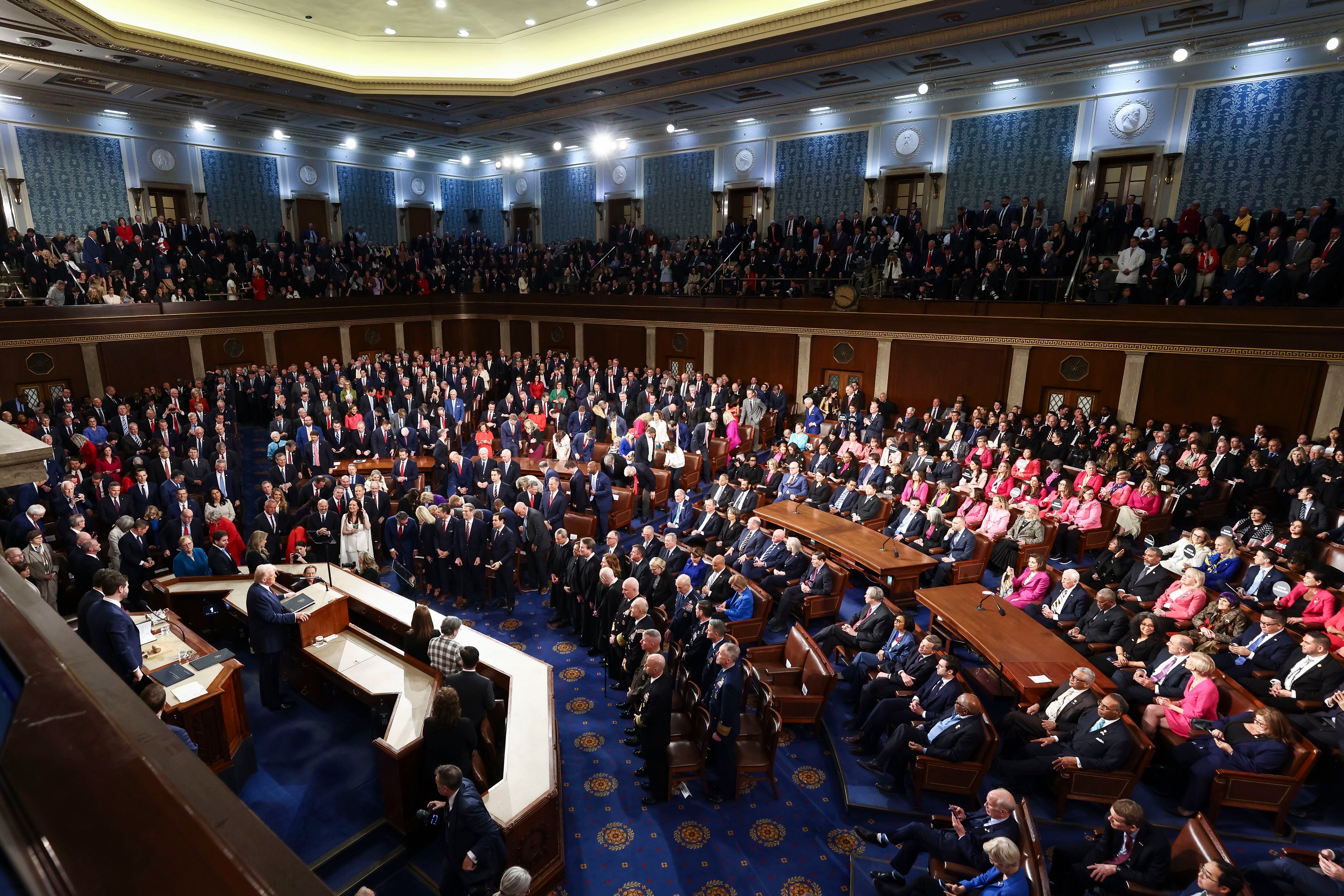 Fotografía de archivo del 4 de marzo de 2025 del presidente de Estados Unidos, Donald Trump, hablando frente al Congreso de Estados Unidos en Washington (Estados Unidos)