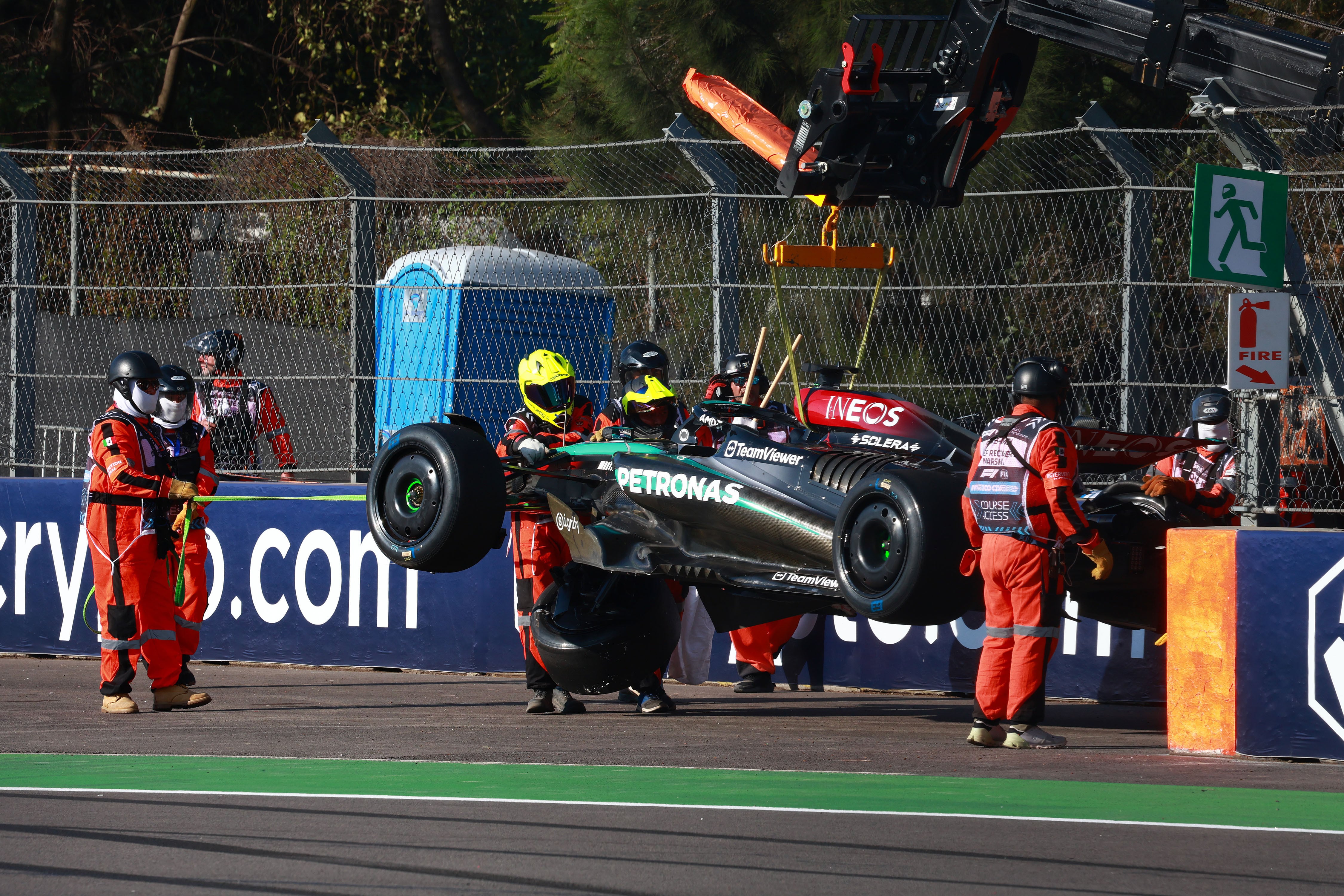 El Mercedes de George Russell tras un accidente