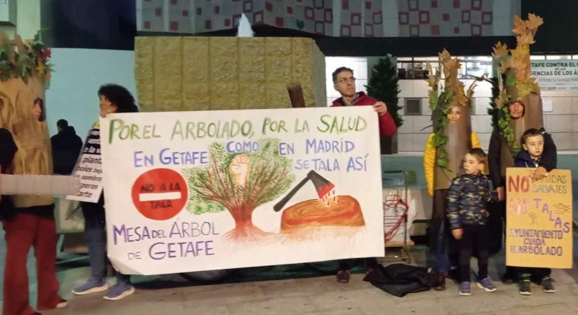 Concentración de la Mesa del Árbol en Getafe